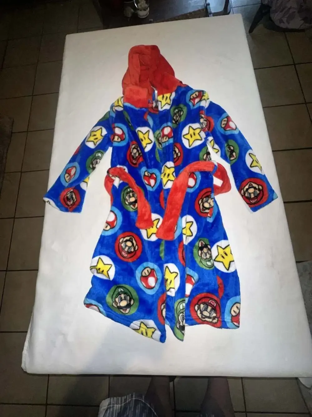Nintendo Super Mario Bros. Boys Fleece Hooded Bathrobe, Size M (8)